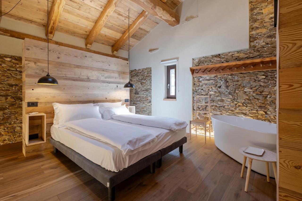 L'Ozio Creativo Bed and Breakfast Castelnuovo Nigra Exteriör bild