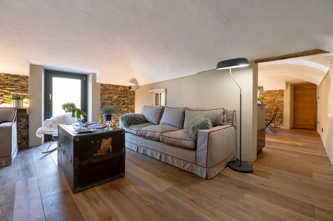 L'Ozio Creativo Bed and Breakfast Castelnuovo Nigra Exteriör bild